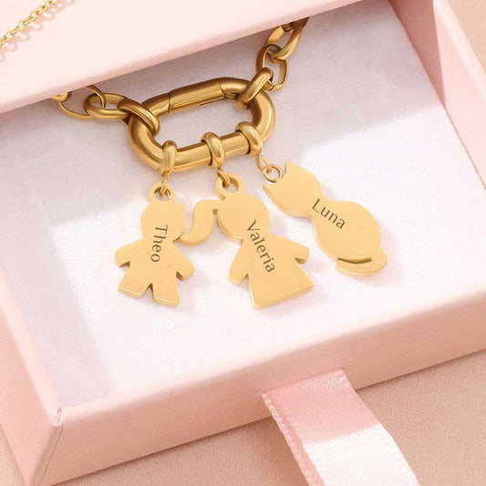 Gravur Halskette "Deine Familie" #1 mit personalisierten Charm-Anhängern