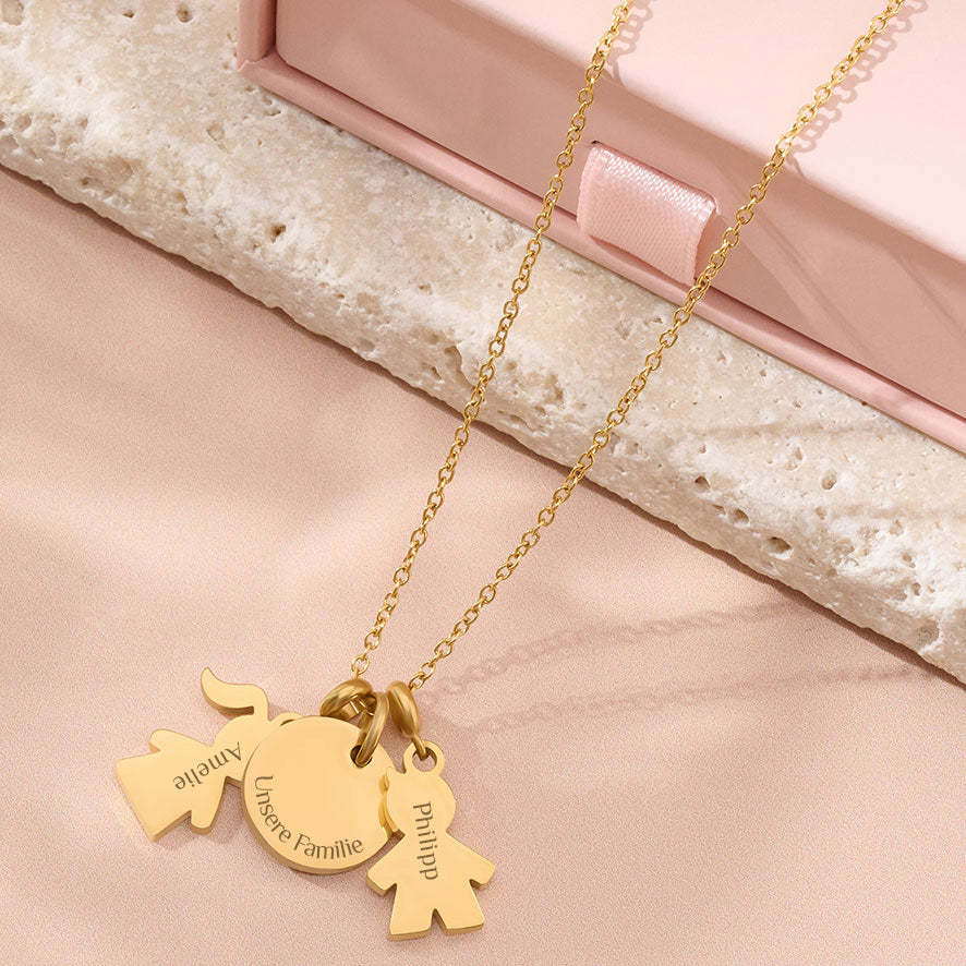 Gravur Halskette "Deine Familie" #2 mit personalisierten Charm-Anhängern