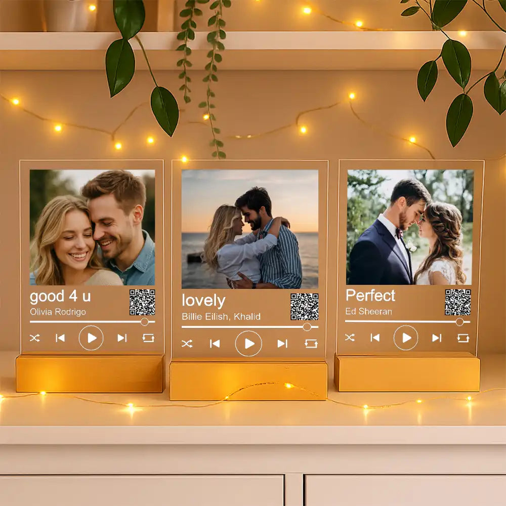 Personalisiertes Bild auf Acrylglas "Unser Song"