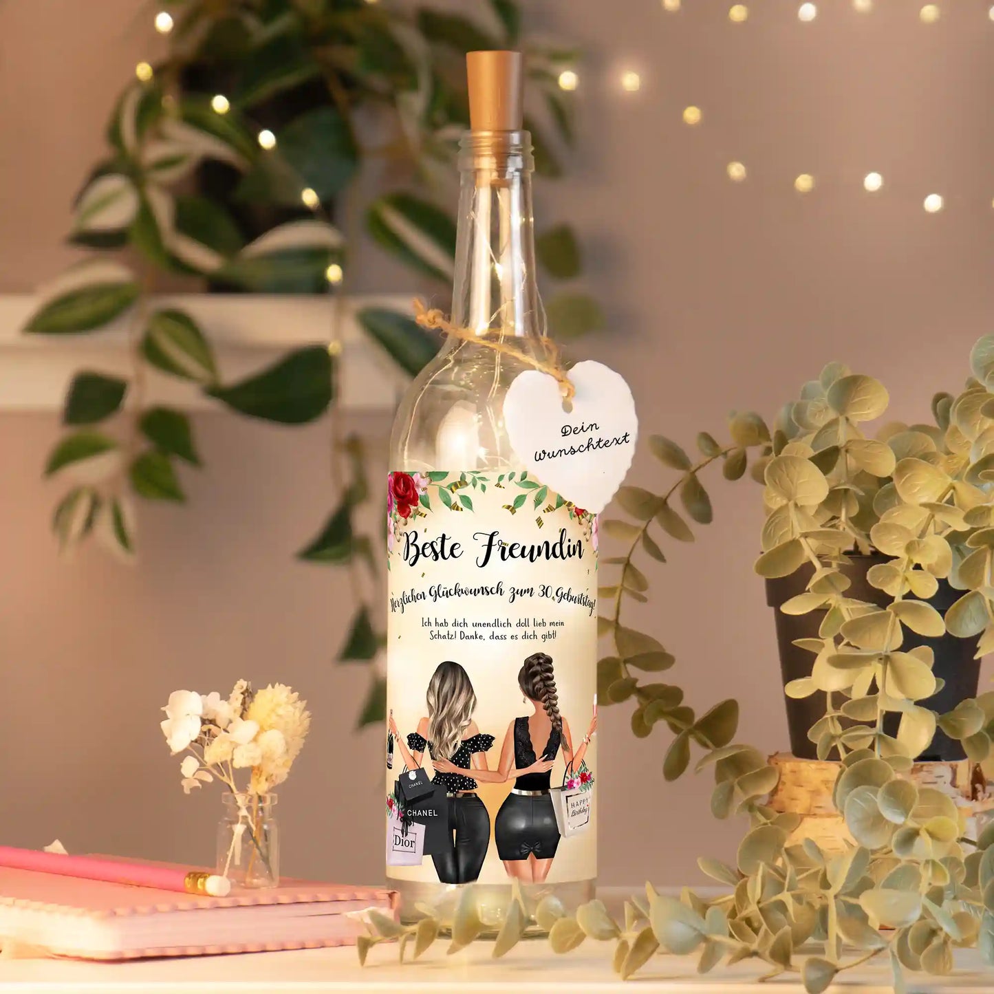 Personalisierte Lichterflasche "Auf uns!"