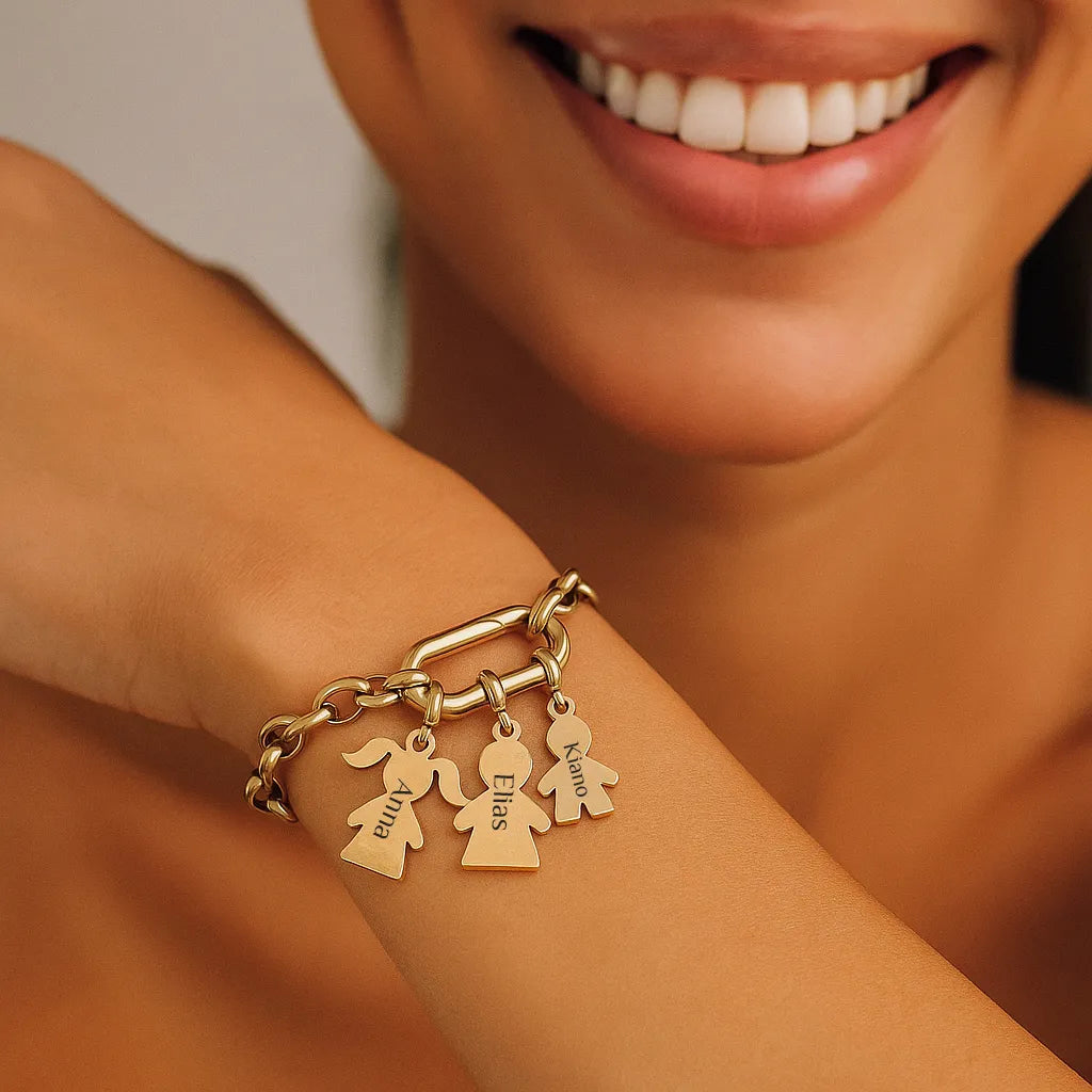 Gravur Armband "Deine Familie" #1 mit personalisierten Charm-Anhängern