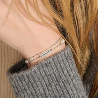 Dezentes Perlen-Armband mit kleiner Gravur