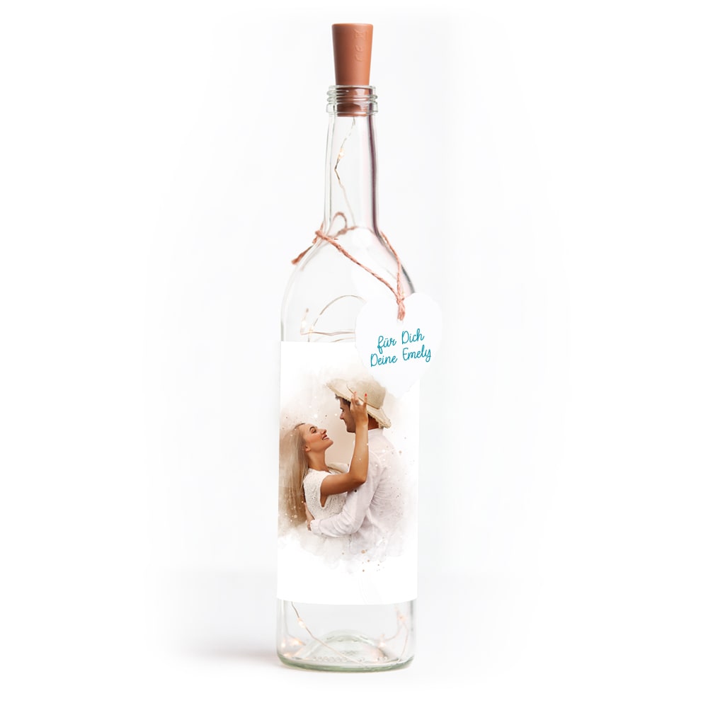 Deko-Glasflasche Nr. 8 "Aquarell" als personalisiertes Geschenk mit deinem eigenem Foto inkl. Lichterkette | Fotogeschenk | inkl. Batterien