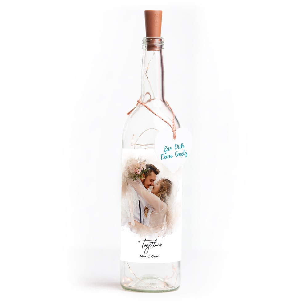 Deko-Glasflasche Nr. 8 "Aquarell" als personalisiertes Geschenk mit deinem eigenem Foto inkl. Lichterkette | Fotogeschenk | inkl. Batterien