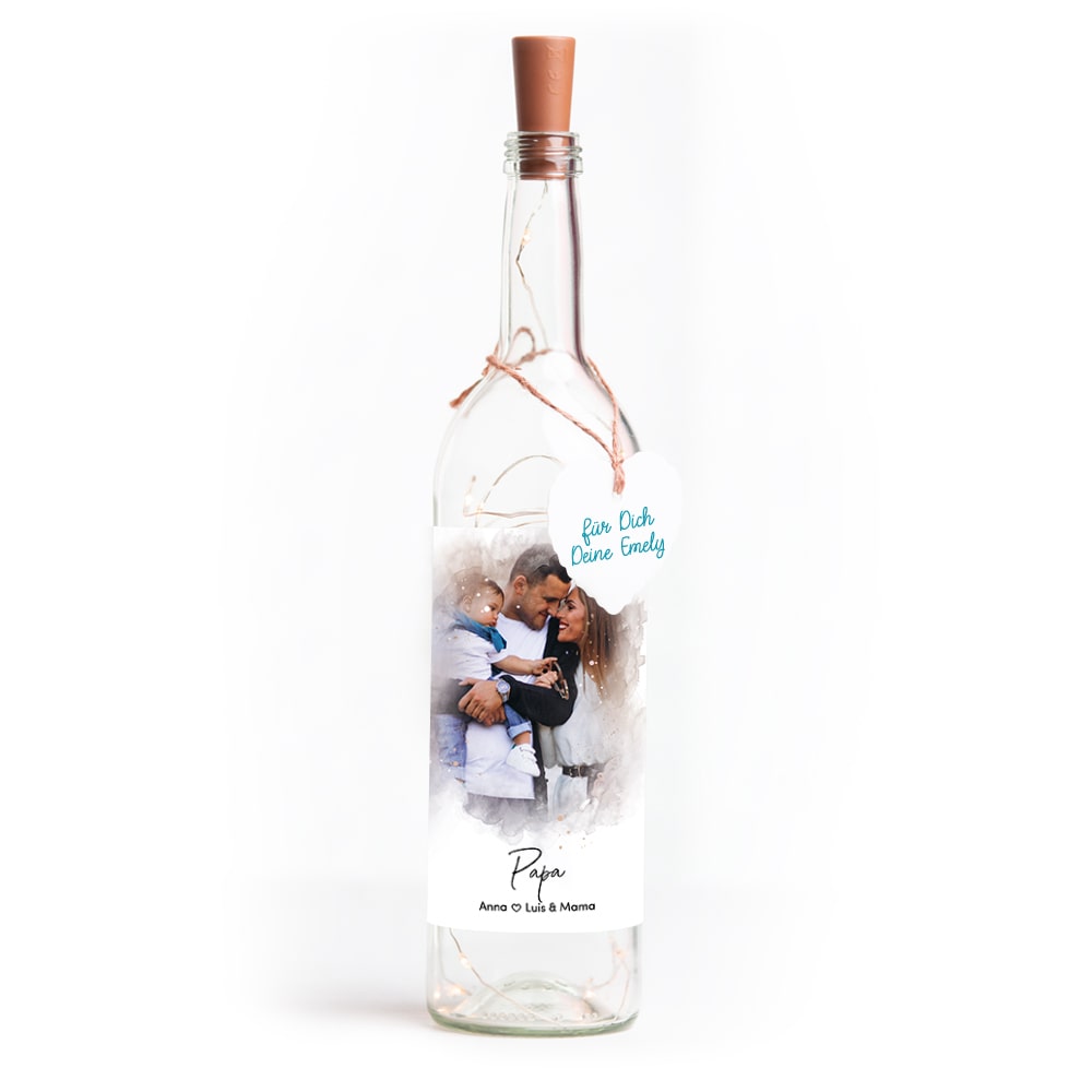 Deko-Glasflasche Nr. 8 "Aquarell" als personalisiertes Geschenk mit deinem eigenem Foto inkl. Lichterkette | Fotogeschenk | inkl. Batterien