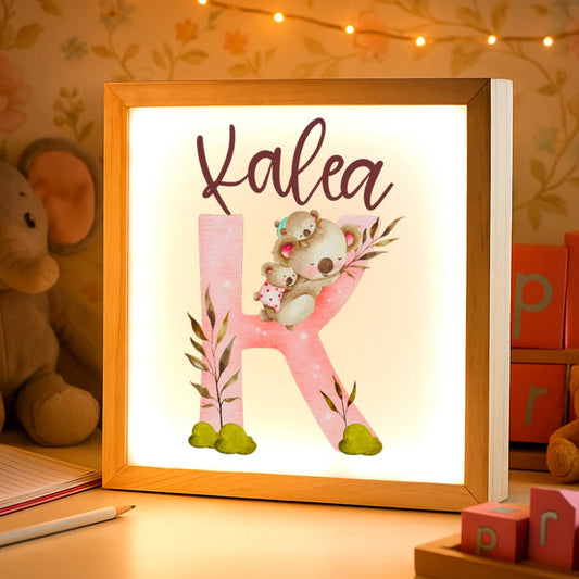 Beleuchteter Bilderrahmen inkl. personalisiertem Bild "Mädchen Name"