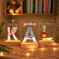 Personalisierte LED-Lampe aus Acrylglas "Mädchen Name"