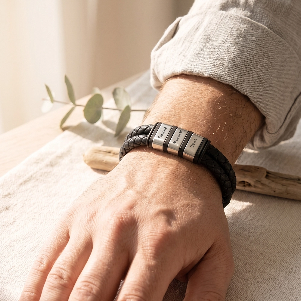 Für Herren: Leder Gravur-Armband "Papa & Wir" für 3 Gravuren